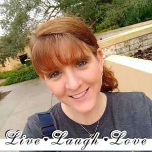 Meet your Posher, Carrie